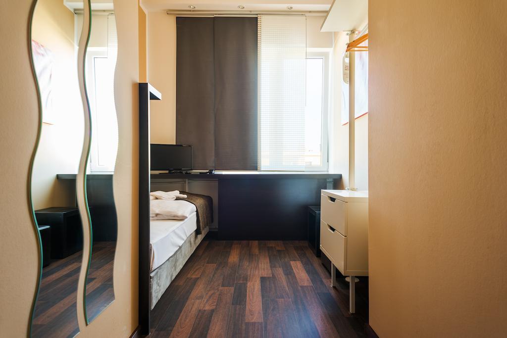 Standard Single Room,235629717:JPEG