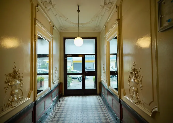Hotel Pension Bernstein Am Kurfuerstendamm Berlin